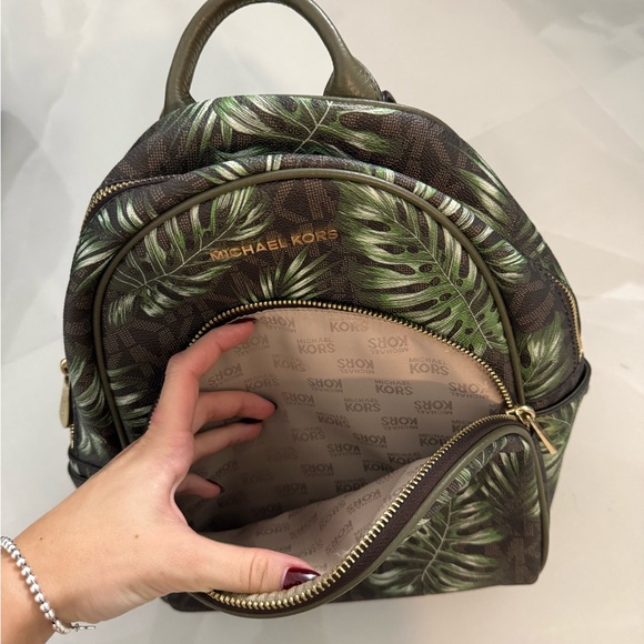 Michael Kors backpack - Picture 3 of 4